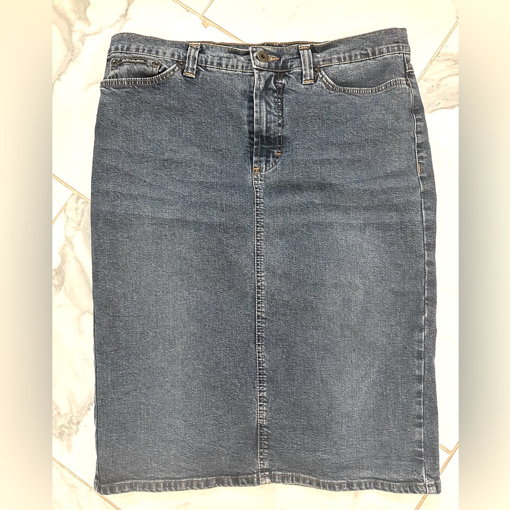 Dolce & Gabbana Denim Pencil Skirt Sz 46 - EUC